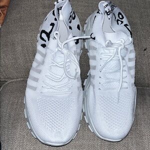 Stylish White Knit Athletic Shoes